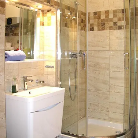 Klara I Gracia Appartement *